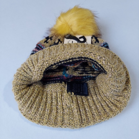 L.I.B New York Hat Beanie Mustard Yellow Womens Cable Knit Warm Faux Fur Pom New - Picture 6 of 9